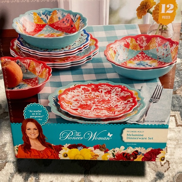 12 Piece Patchwork Medley MelaminePioneer WomanDinnerware Set